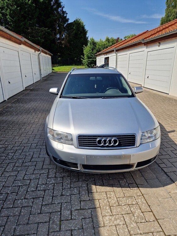Audi A4 Avant 322.000 km 3.299 € Barsinghausen 30890