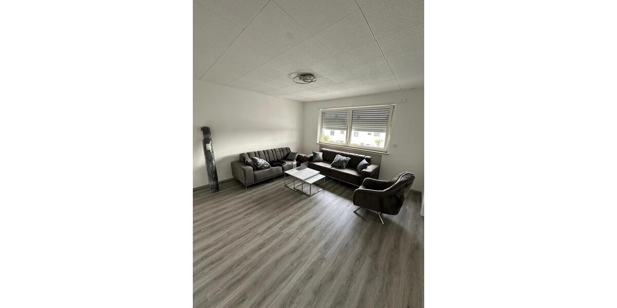 Etagenwohnung Kirchhain - 3 Zimmer, 86 m&sup2;, 780&euro; | Angebot:25618757