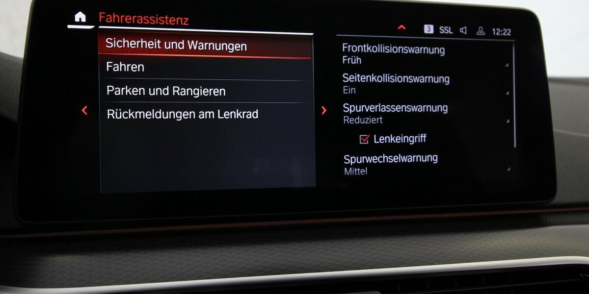 BMW 530d Touring xDrive M Sport AHK+PANO+HEAD-UP 96.048 km 35.500 &euro; Hagenow 19230