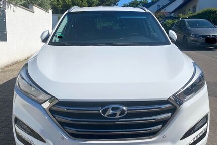 Hyundai TUCSON 85.000 km 14.199 &euro; Mainz 55129