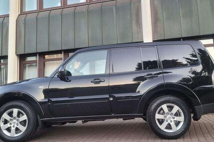 Mitsubishi Pajero 192.000 km 14.900 &euro; Groß Gerau 64521