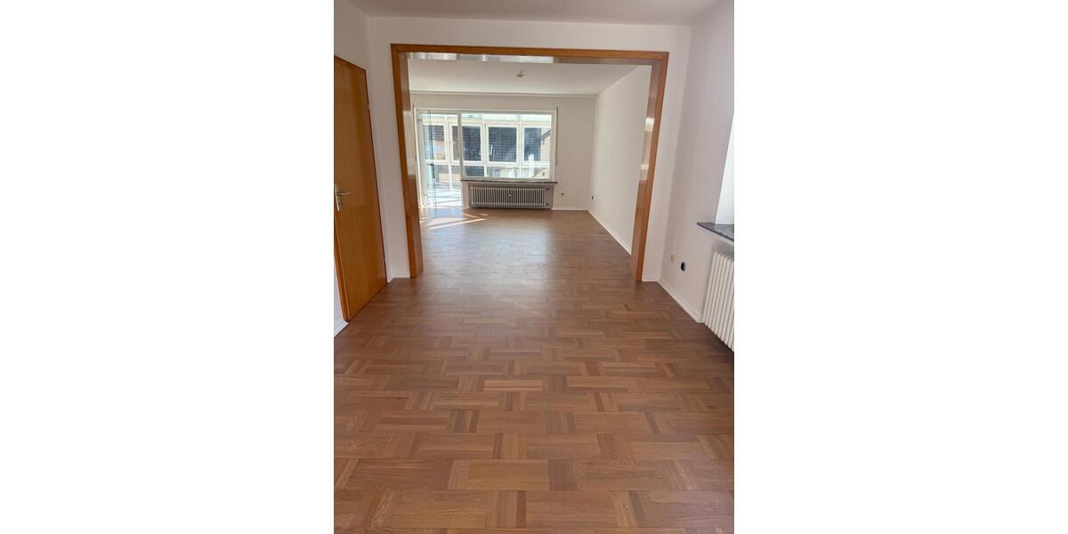 Etagenwohnung Bad Emstal - 3.5 Zimmer, 115 m&sup2;, 950&euro; | Angebot:26416298