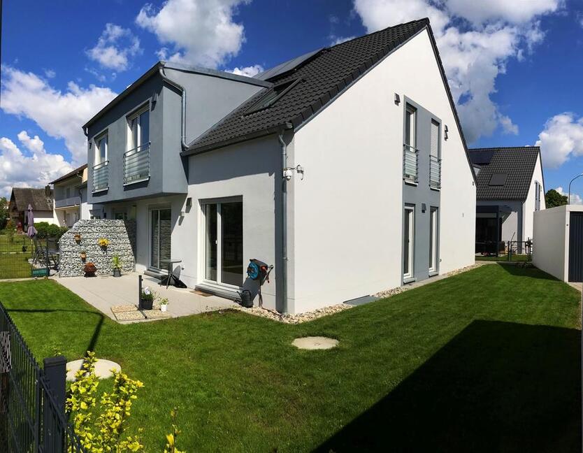 Vermiete neuwertige Doppelhaushälfte 150m2 in Geisenfeld
