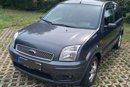 Ford Fusion 156.000 km 1.990 &euro; Nürtingen 72622
