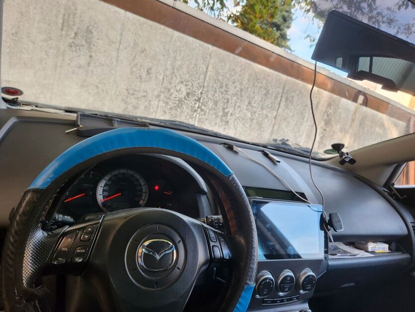 Mazda 5 176.000 km 2.199 € Gelsenkirchen 45884