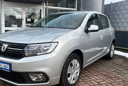 Dacia Sandero 13.228 km 9.499 &euro; Weißenfels 06667