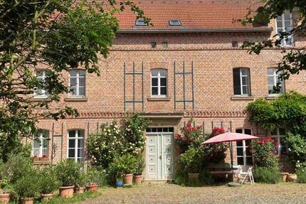 Haus Naumburg (Saale) - 11 Zimmer, 340 m&sup2;, 810.000&euro; | Angebot:26777786