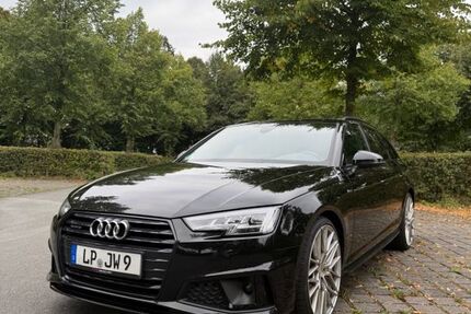 Audi A4 141.330 km 21.850 &euro; Lippstadt 59558