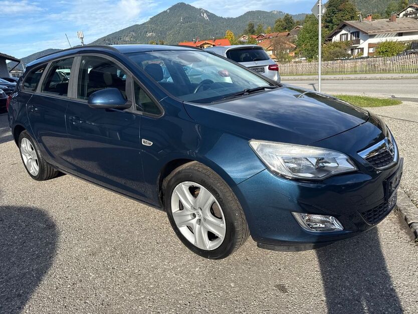 Opel Astra 189.000 km 2.999 € Lenggries 83661
