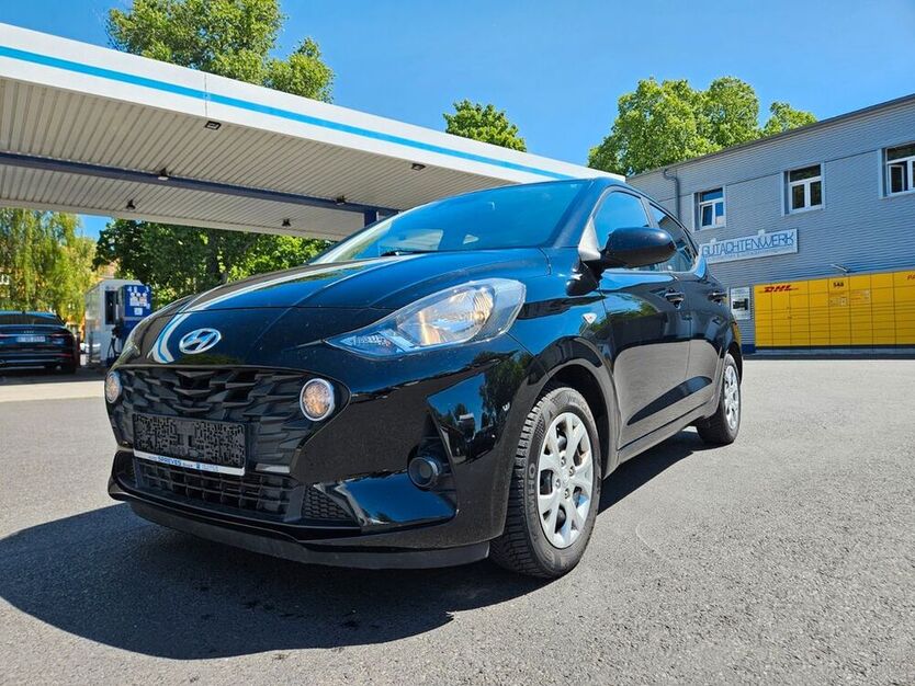 i10