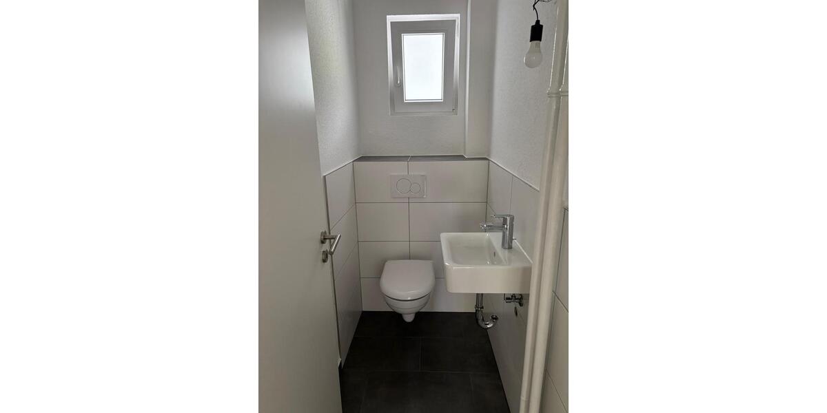 ANFRAGESTOPP!!! Sanierte 3-Zimmerwohnung in 54550 Daun, Heinrich-Hertz-Str. 1, EG Links 3 zimmer