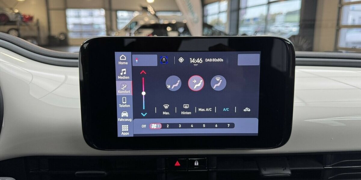 Fiat 500e Action CarPlay Android Automatik 1.Hand 23.004 km 13.120 &euro; Lich 35423