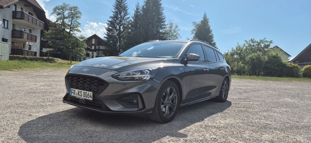 Ford Focus 124.844 km 14.500 &euro; Titisee-Neustadt 79822