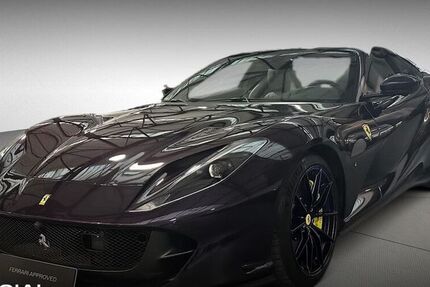 Ferrari 812
