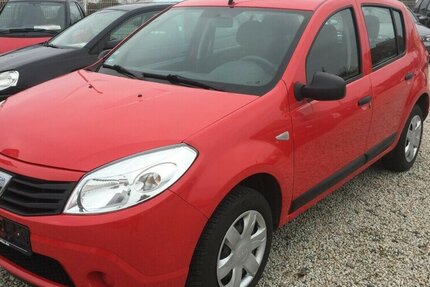 Dacia Sandero Ambiance,Tüv Neu.! 135.000 km 3.600 &euro; Himmelkron 95502