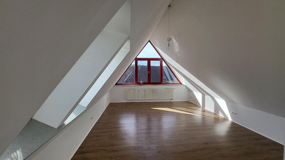 Dachgeschoßwohnung Langenzenn - 1.5 Zimmer, 45 m&sup2;, 450&euro; | Angebot:26326292