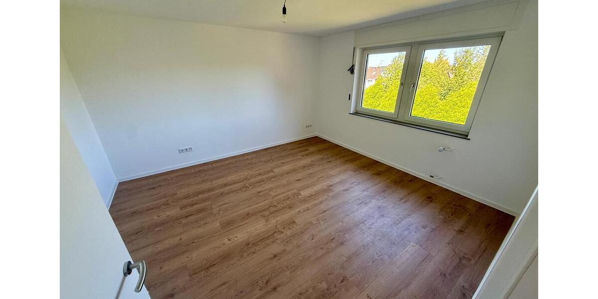 Etagenwohnung Korschenbroich - 3 Zimmer, 74 m&sup2;, 995&euro; | Angebot:26414700