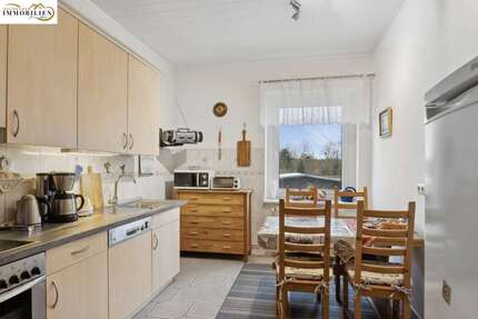 Haus zum Kaufen in Mönchhagen 349.000 € 201 m²