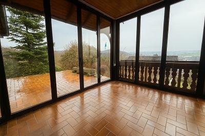 IN TOPLAGE MIT WEITBLICK 6 zimmer