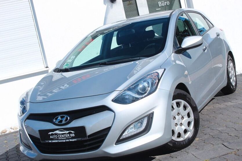 i30