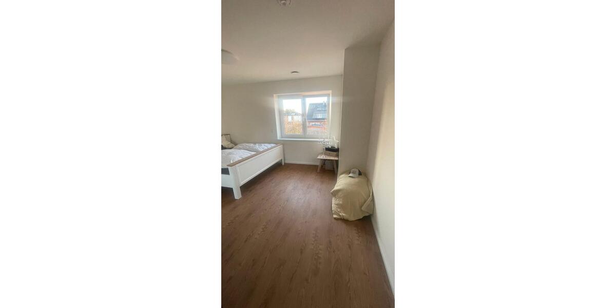 Etagenwohnung Brokstedt - 3 Zimmer, 75 m&sup2;, 975&euro; | Angebot:26402971