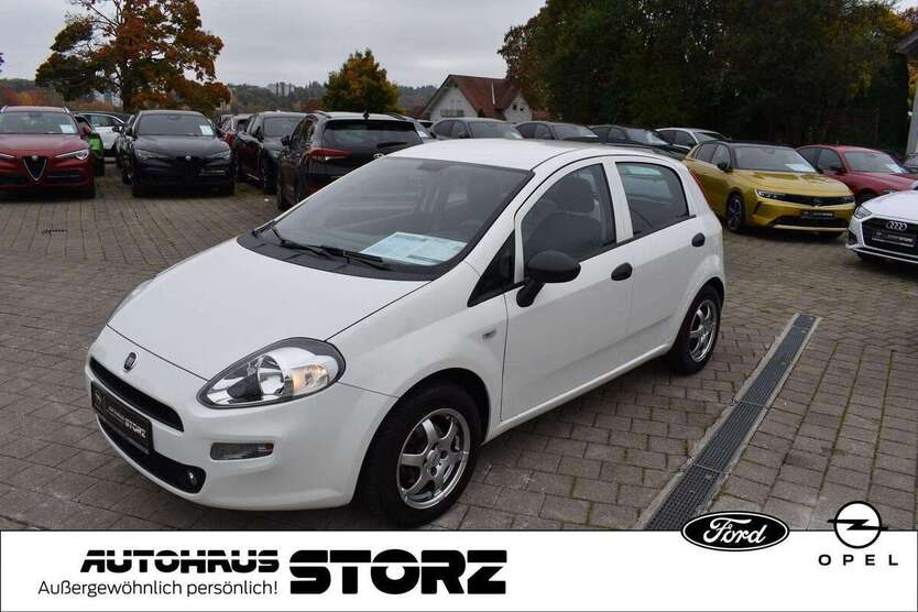 Fiat Punto 83.837 km 7.900 € Villingen Schwenningen 78052
