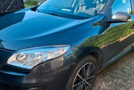Renault Megane 140.000 km 8.999 &euro; Knittlingen 75438