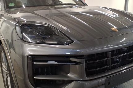 Porsche Cayenne 58.432 km 82.880 € Stuttgart 70499