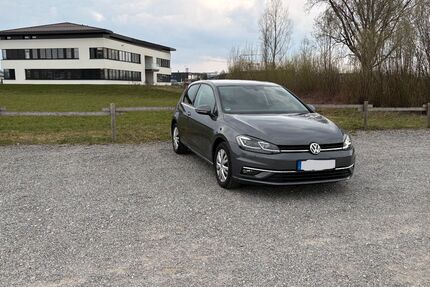 VW Golf 114.000 km 11.750 &euro; Hatzenbühl 76770