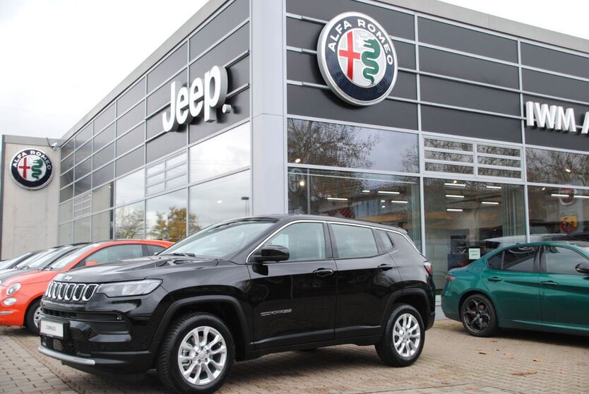 Jeep Compass 2.850 km 33.990 € Würzburg 97076