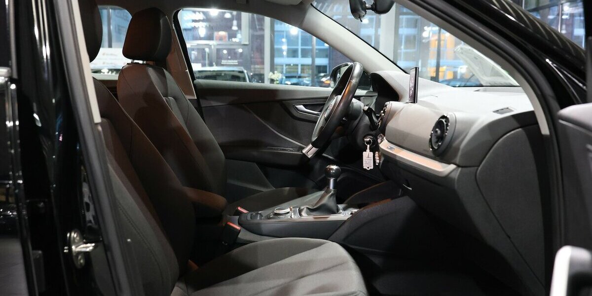 Audi Q2 1.4 TFSI SPORT / 1.HAND / ABN.AHK / PDC / SHZ 138.000 km 14.522 &euro; Hamm 59077