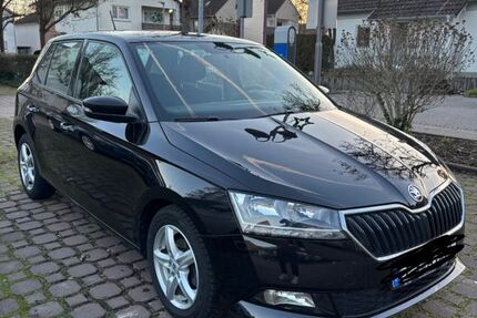 Skoda Fabia 72.000 km 13.990 &euro; Harthausen 67376