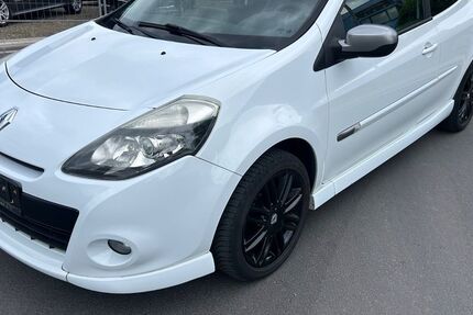 Renault Clio 201.000 km 3.890 &euro; Brühl 50321