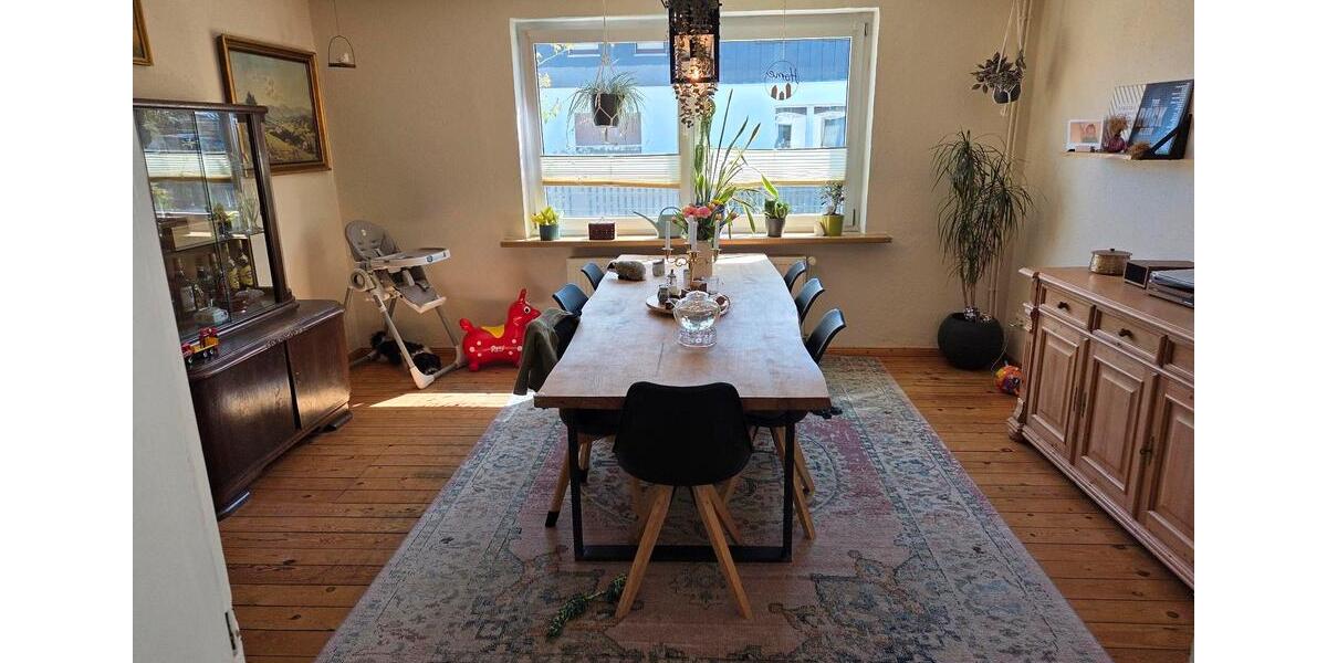 Doppelhaushälfte Güstrow - 10 Zimmer, 176 m&sup2;, 350.000&euro; | Angebot:26491758