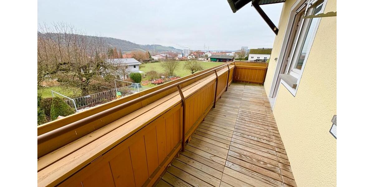 Einfamilienhaus Ochsenfurt - 8 Zimmer, 185 m&sup2;, 449.000&euro; | Angebot:26228698