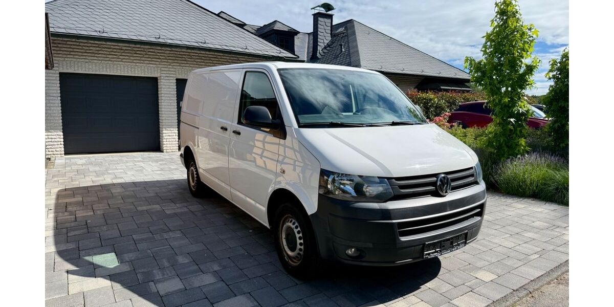 VW T5 Transporter 174.000 km 9.490 &euro; Reichshof 51580