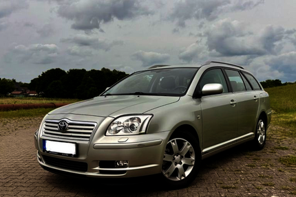 Toyota Avensis 62.000 km 8.450 &euro; Brual 26899