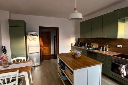 Wohnung Oetzen - 3 Zimmer, 110 m&sup2;, 600&euro; | Angebot:26663746