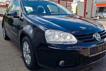 VW Golf 232.000 km 800 &euro; Augsburg 86167