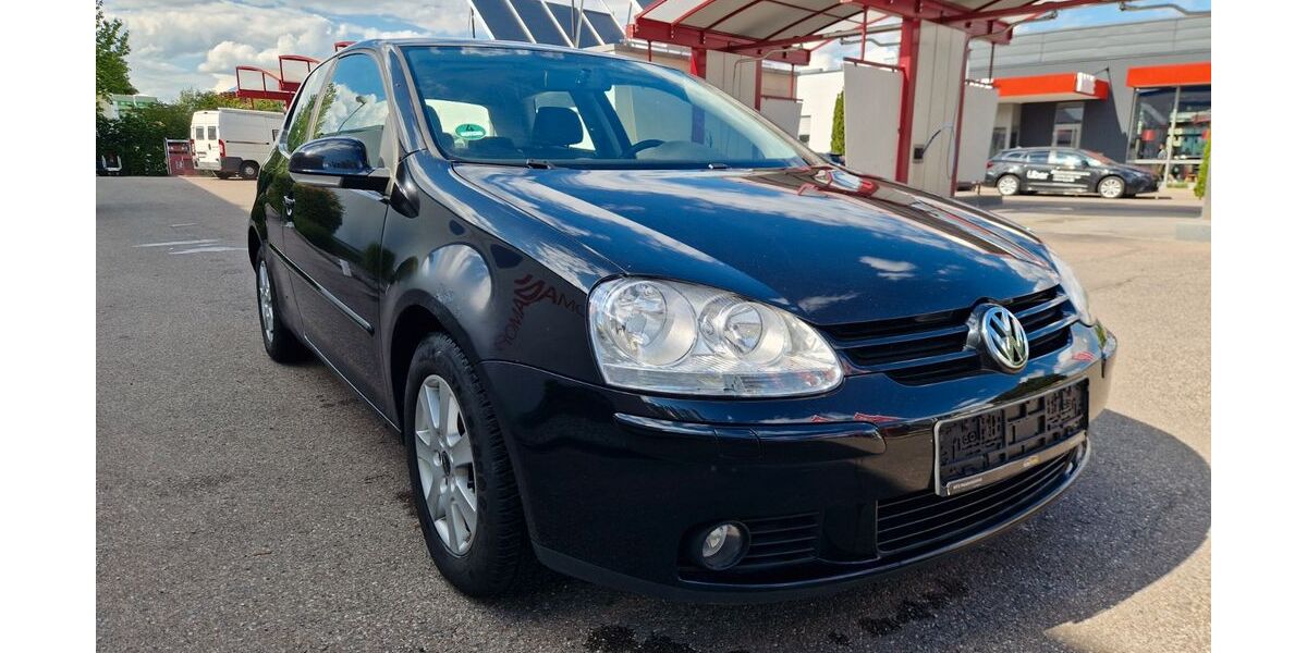 VW Golf 232.000 km 800 &euro; Augsburg 86167