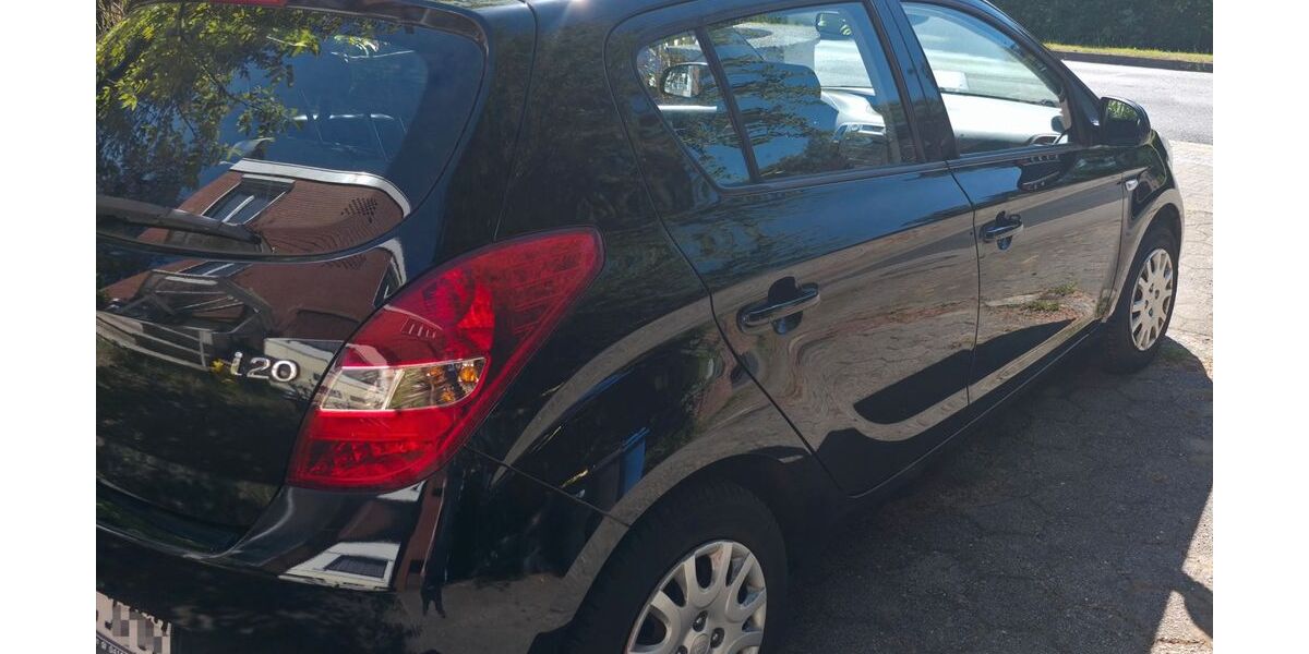 Hyundai i20 84.322 km 3.299 &euro; Hollenstedt 21279