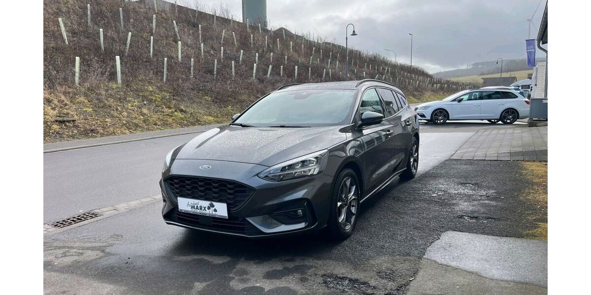Ford Focus 35.200 km 18.990 &euro; Berglicht 54426