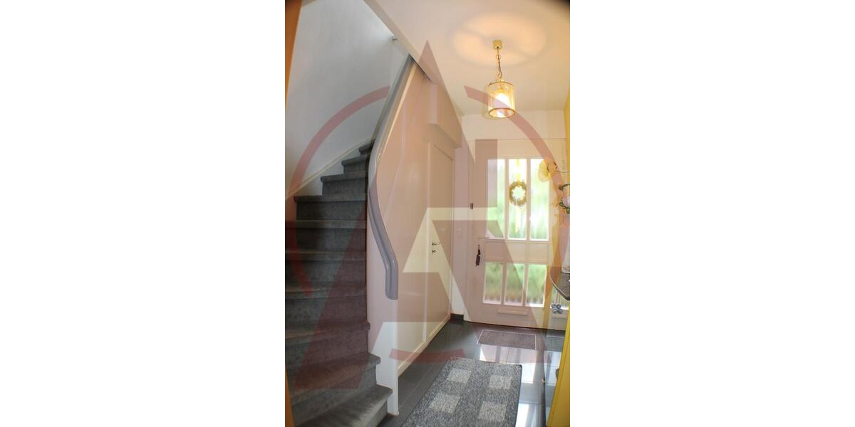 Einfamilienhaus Lingen (Ems) - 6 Zimmer, 140 m&sup2;, 1.150&euro; | Angebot:24845548