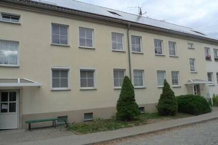 3 Raum - Wohnung Erstbezug nach Sanierung 3 zimmer