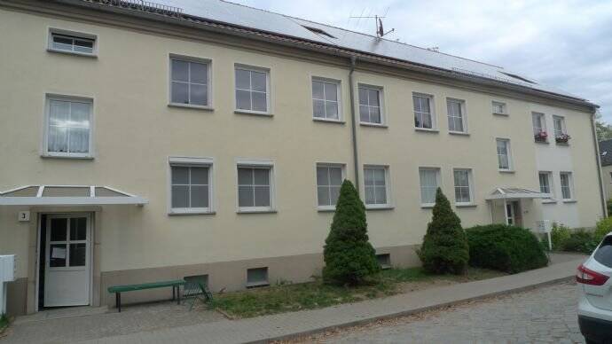 3 Raum - Wohnung Erstbezug nach Sanierung 3 zimmer