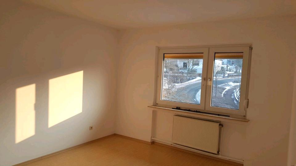 Etagenwohnung Bad Hersfeld - 3 Zimmer, 66 m&sup2;, 139.000&euro; | Angebot:27260063