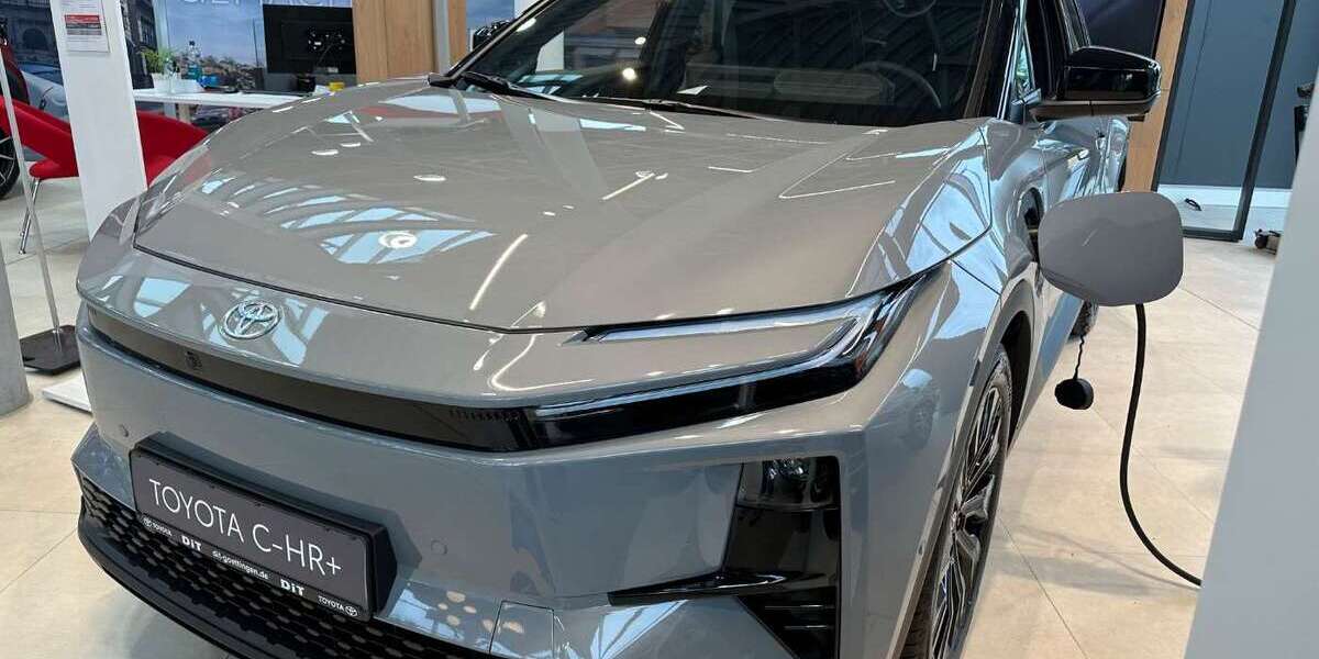 Toyota C-HR 2.000 km 52.990 &euro; Göttingen 37079