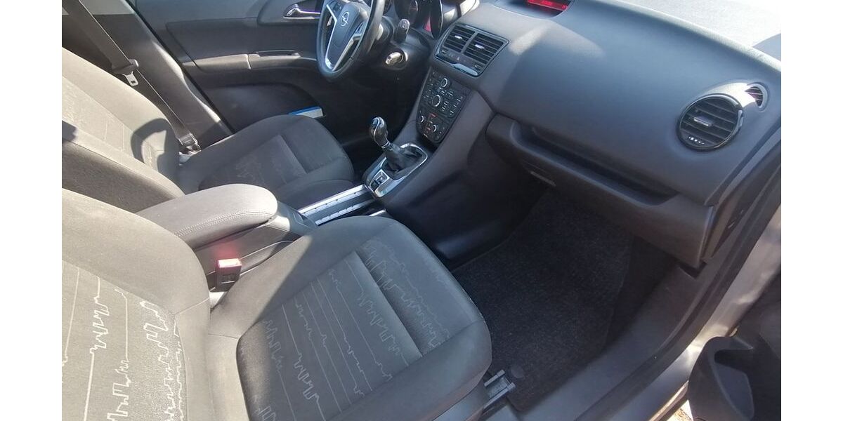 Opel Meriva 206.000 km 2.850 &euro; Georgsmarienhütte 49124