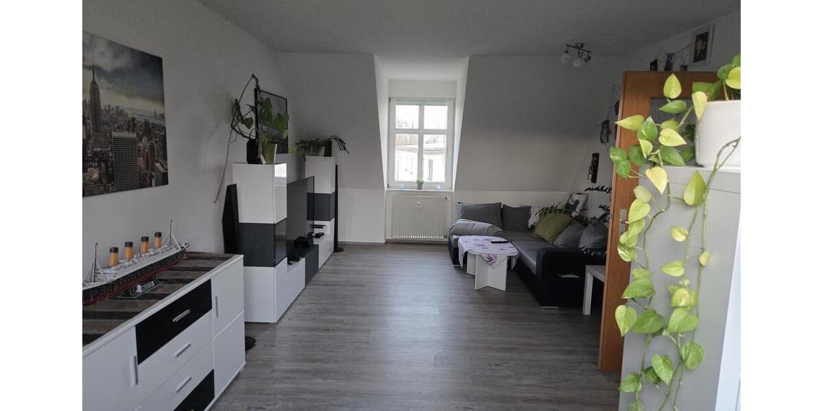 Dachgeschoßwohnung Malchin - 3 Zimmer, 69 m&sup2;, 469&euro; | Angebot:26381214