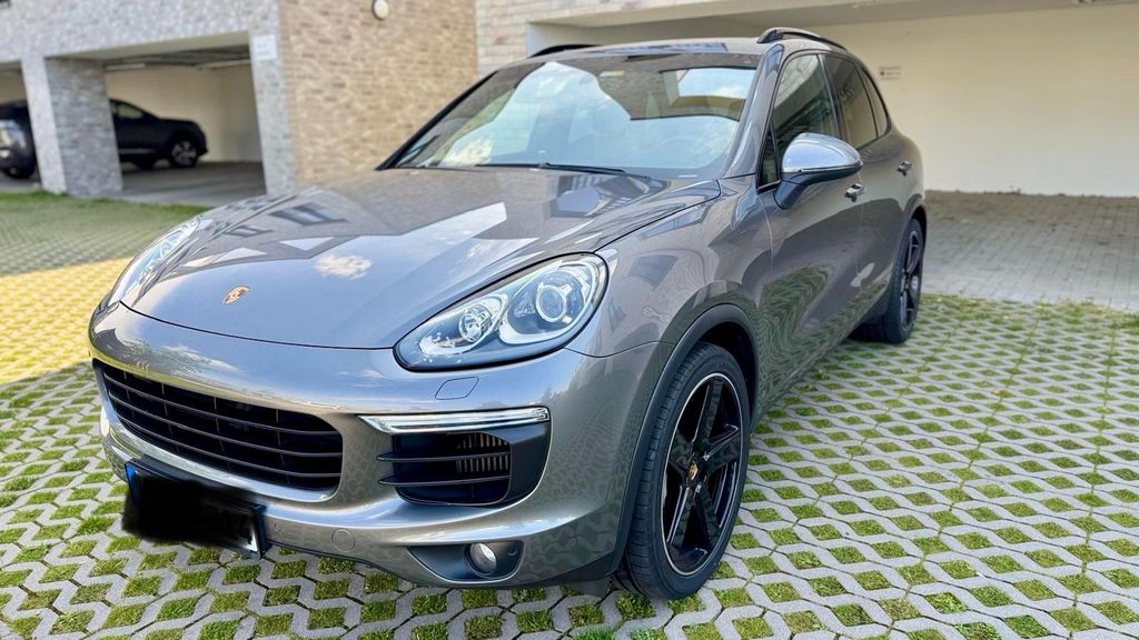 Porsche Cayenne 144.000 km 38.800 &euro; Hamburg 21149